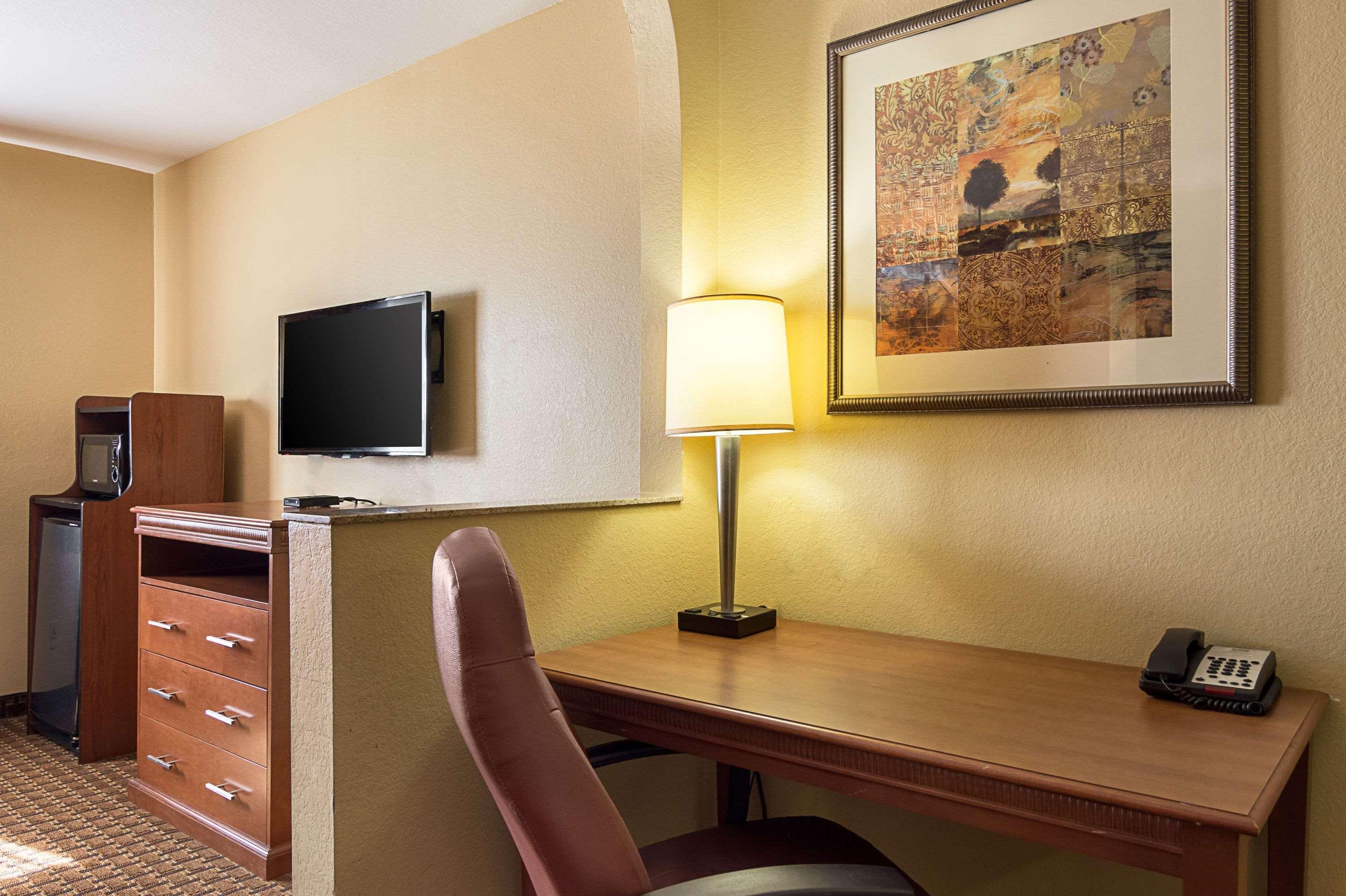Econo Lodge Inn & Suites Little Rock Sw Kültér fotó