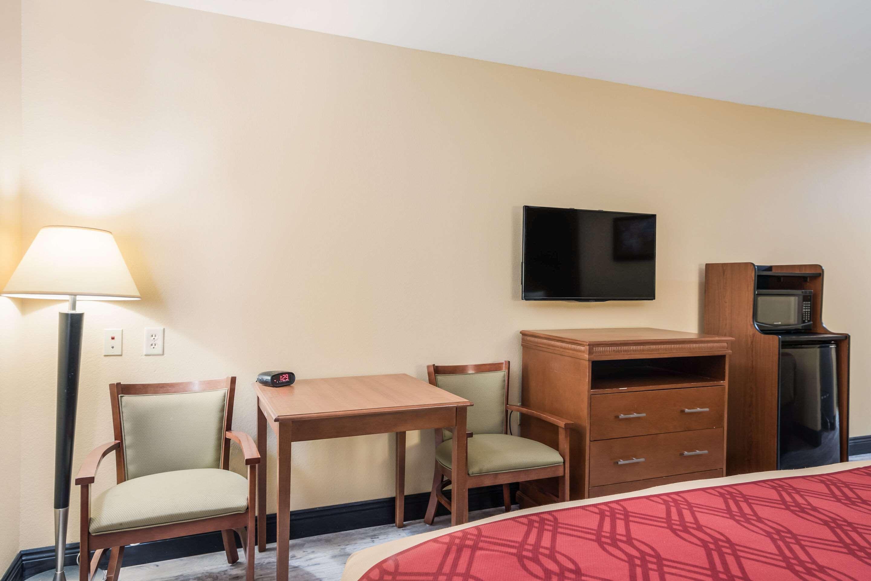 Econo Lodge Inn & Suites Little Rock Sw Kültér fotó