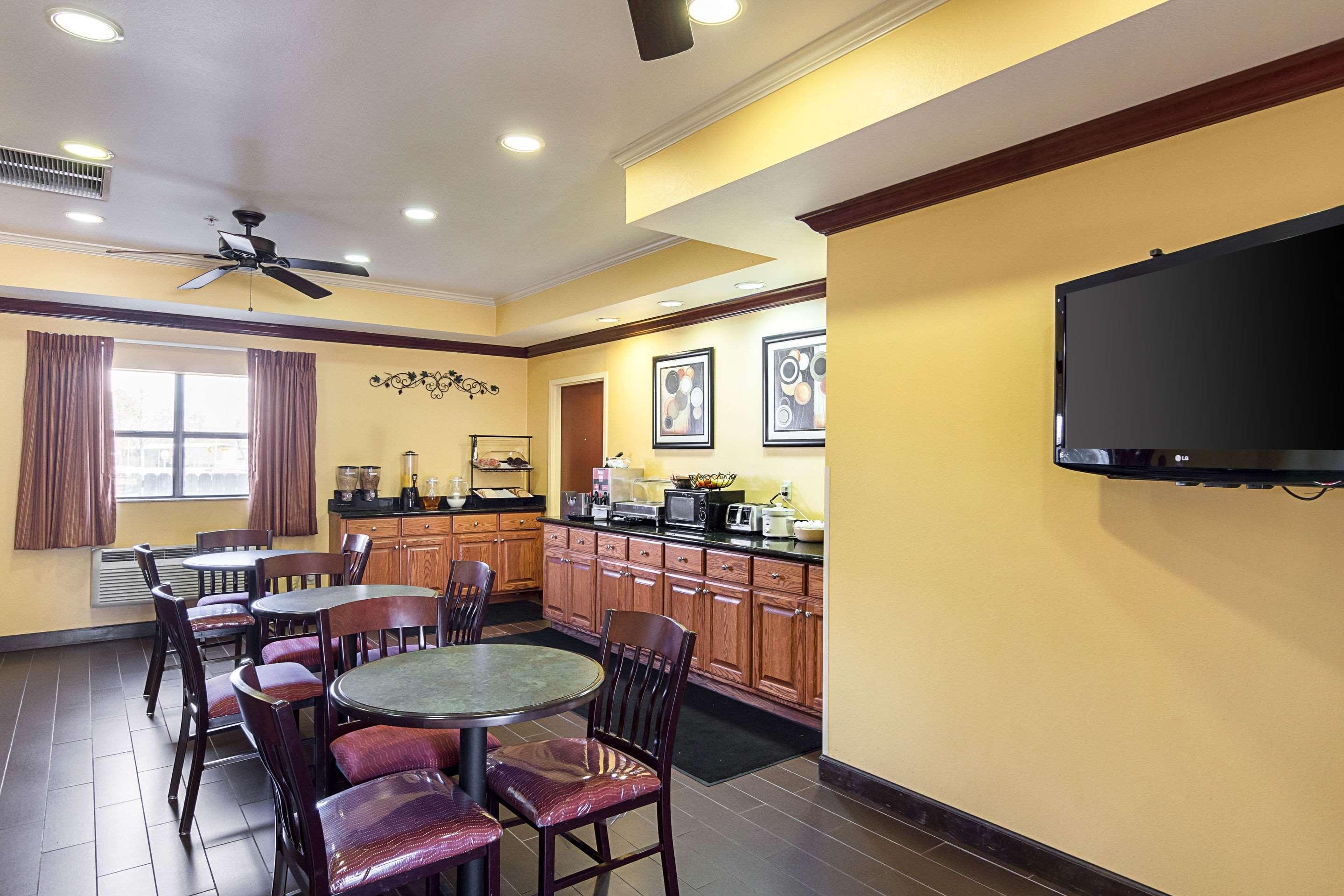Econo Lodge Inn & Suites Little Rock Sw Kültér fotó