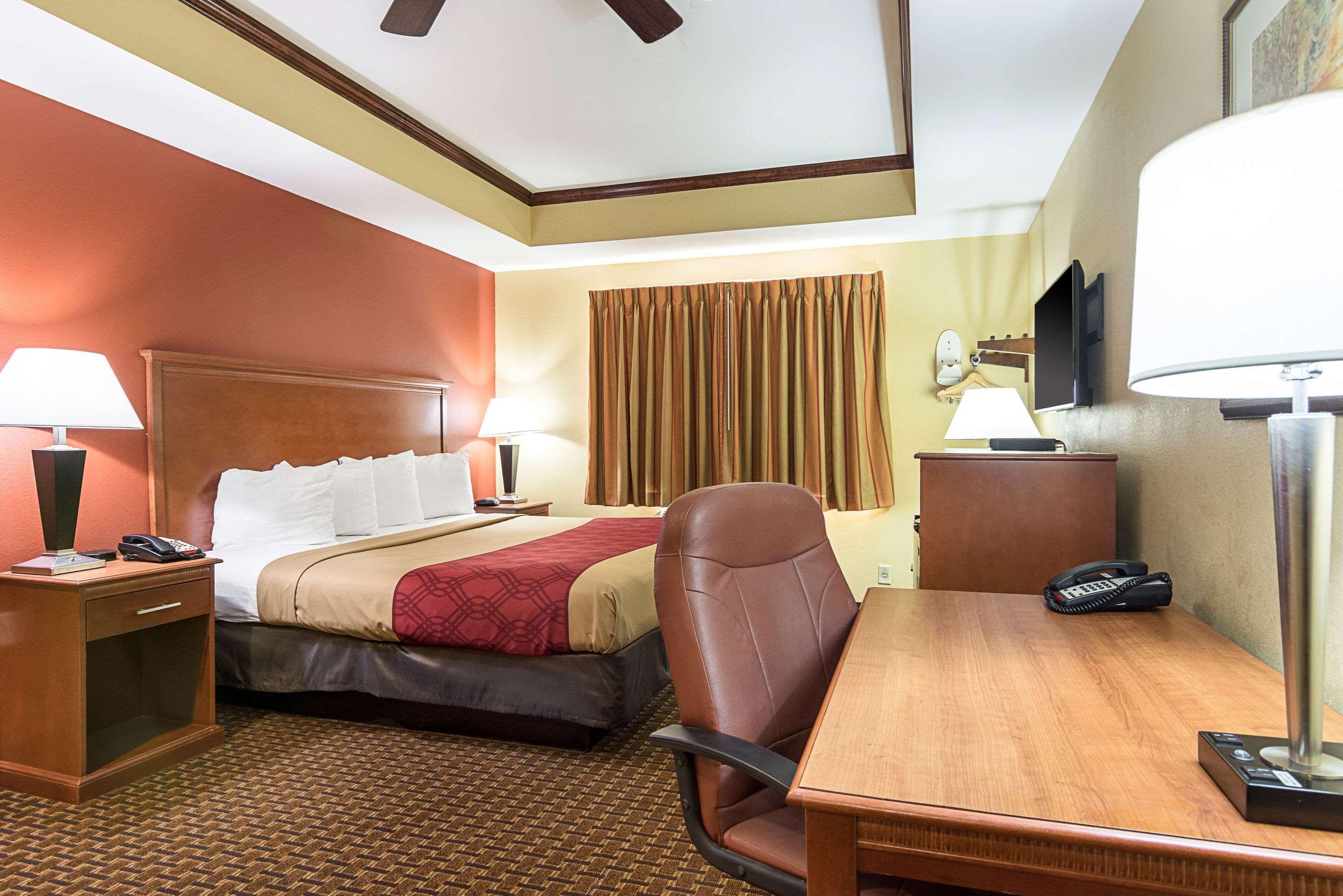 Econo Lodge Inn & Suites Little Rock Sw Kültér fotó